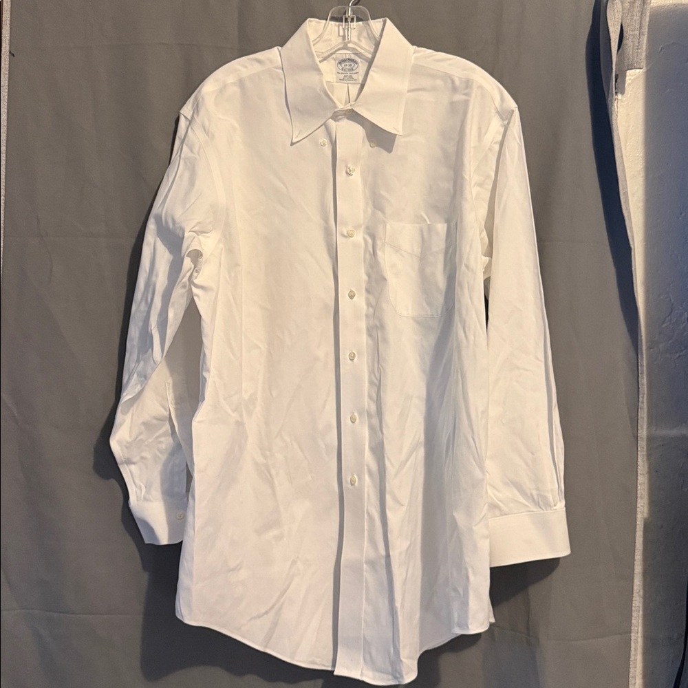 Brooks Brothers Men’s Classic White Button Shirt